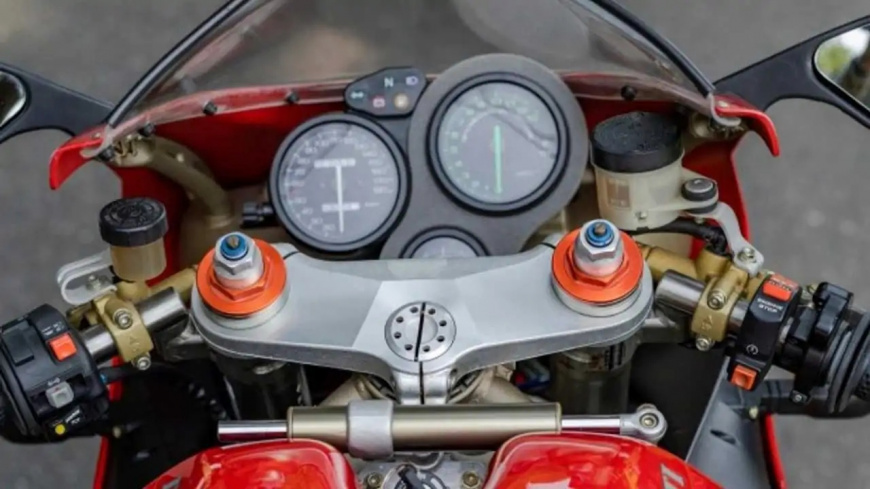 Мятный Ducati 916 Monoposto выставлен на продажу за 12 000 долларов