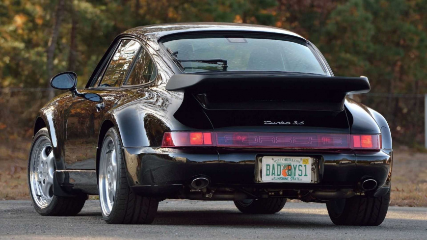 За $1,43 миллиона продан Porsche 911 Turbo из фильма «Плохие парни» 