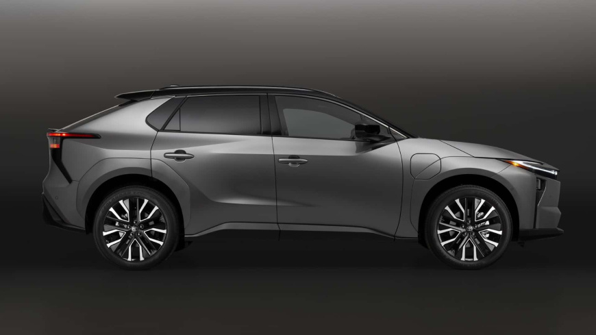 2026-toyota-bz-side-profile-2.jpg