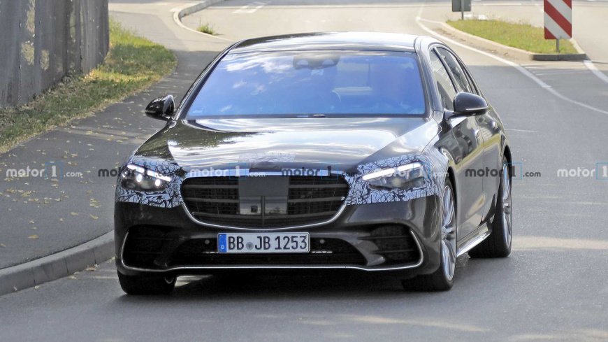 2021-mercedes-s-class-spy-photo-front-view.jpg
