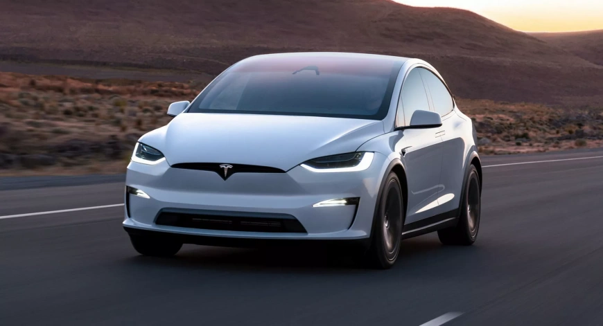 2022-Tesla-Model-X.webp