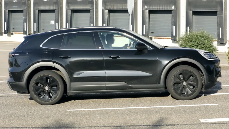 Porsche Cayenne Electric - side profile_opwti6.webp Porsche Cayenne Electric - side profile_opwti6.webp