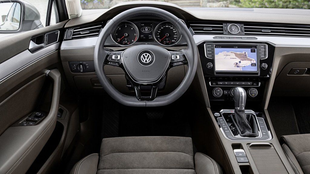 Volkswagen Passat Life: салон