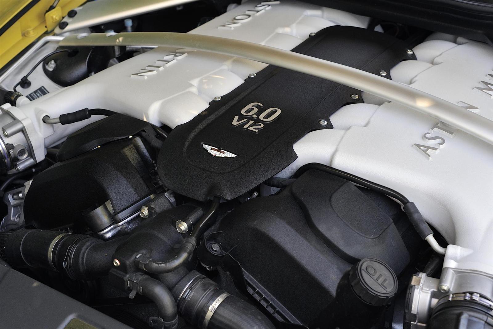 2014-Aston-Martin-V12-Vantage-S_e02-1600.jpg