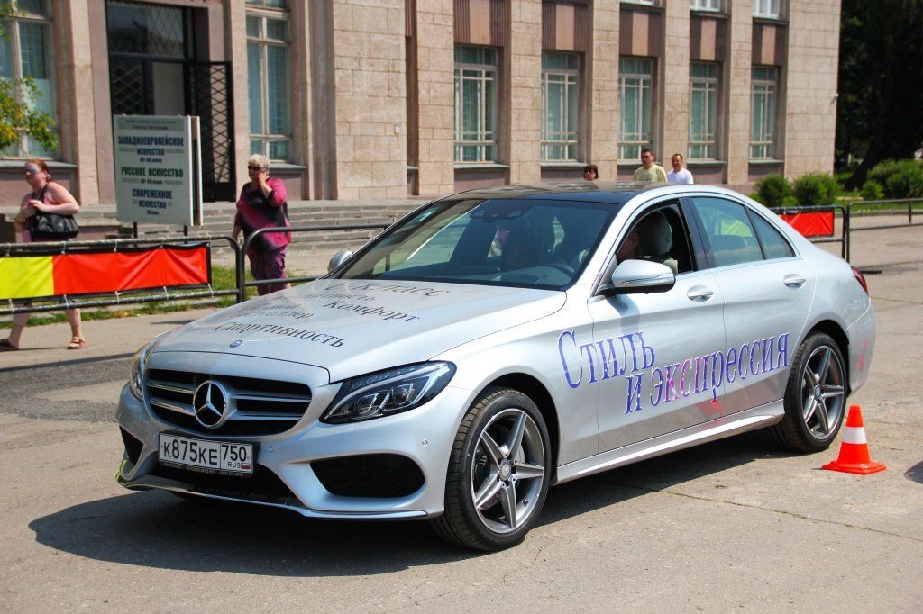 Тест-драйв Тест-драйв тур «Mercedes-Benz» отДЦ«Кардинал» в г.Тула. смотреть видео, видеобзор, комплектации, характеристики авто, фото, цены в России на сайте Carsweek