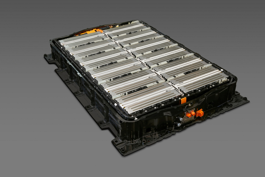 GM-Ultium-battery-pack.jpg