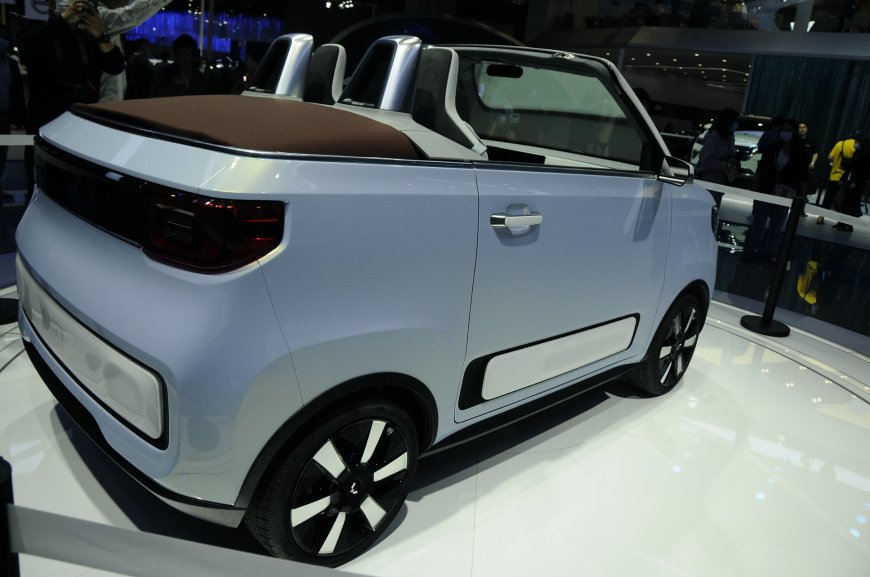 2021-Wuling-Hongguang-MINIEV-Cabrio-Concept-1.jpg