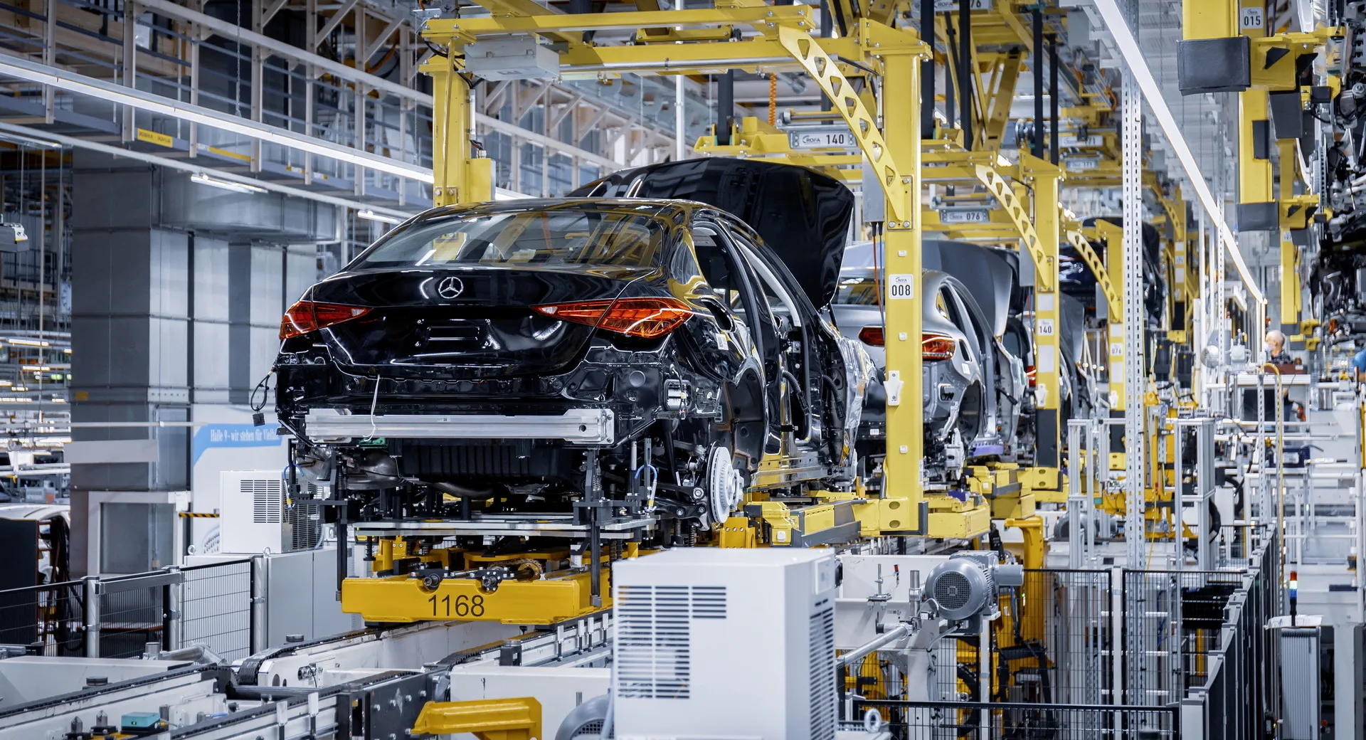2021-Mercedes-Production-2.webp