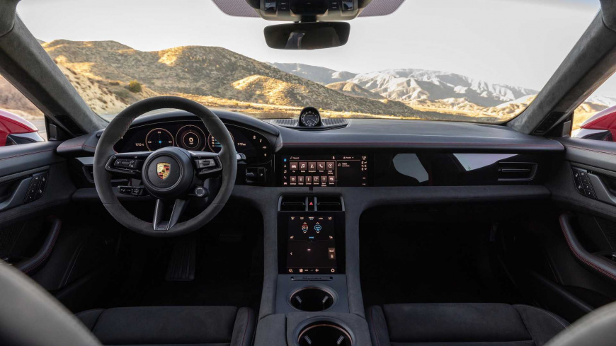 Итоги года: Porsche продал более 300 000 автомобилей в 2021 году