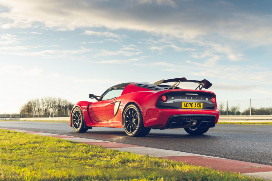 Компания Lotus демонстрирует лучшие продажи автомобилей за десятилетие