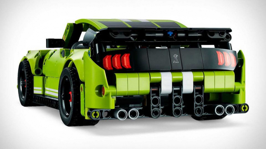 Lego представила миниатюрную копию мощного купе Ford Mustang Shelby GT500