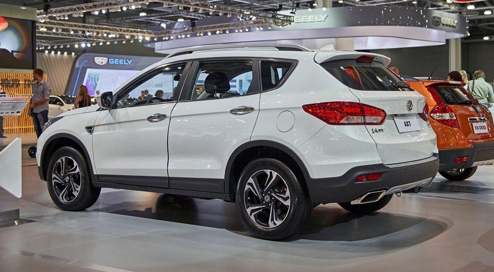 DongFeng AX7 