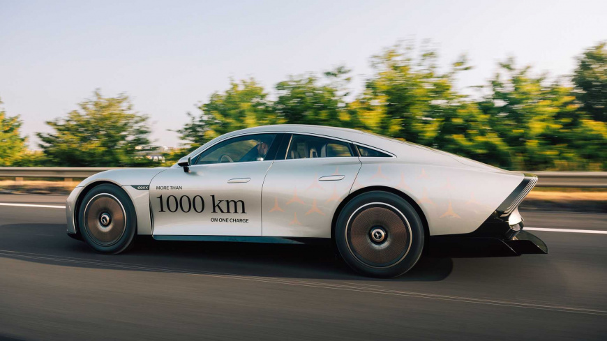 Mercedes Vision EQXX смог проехать на одной зарядке 1 202 километров 