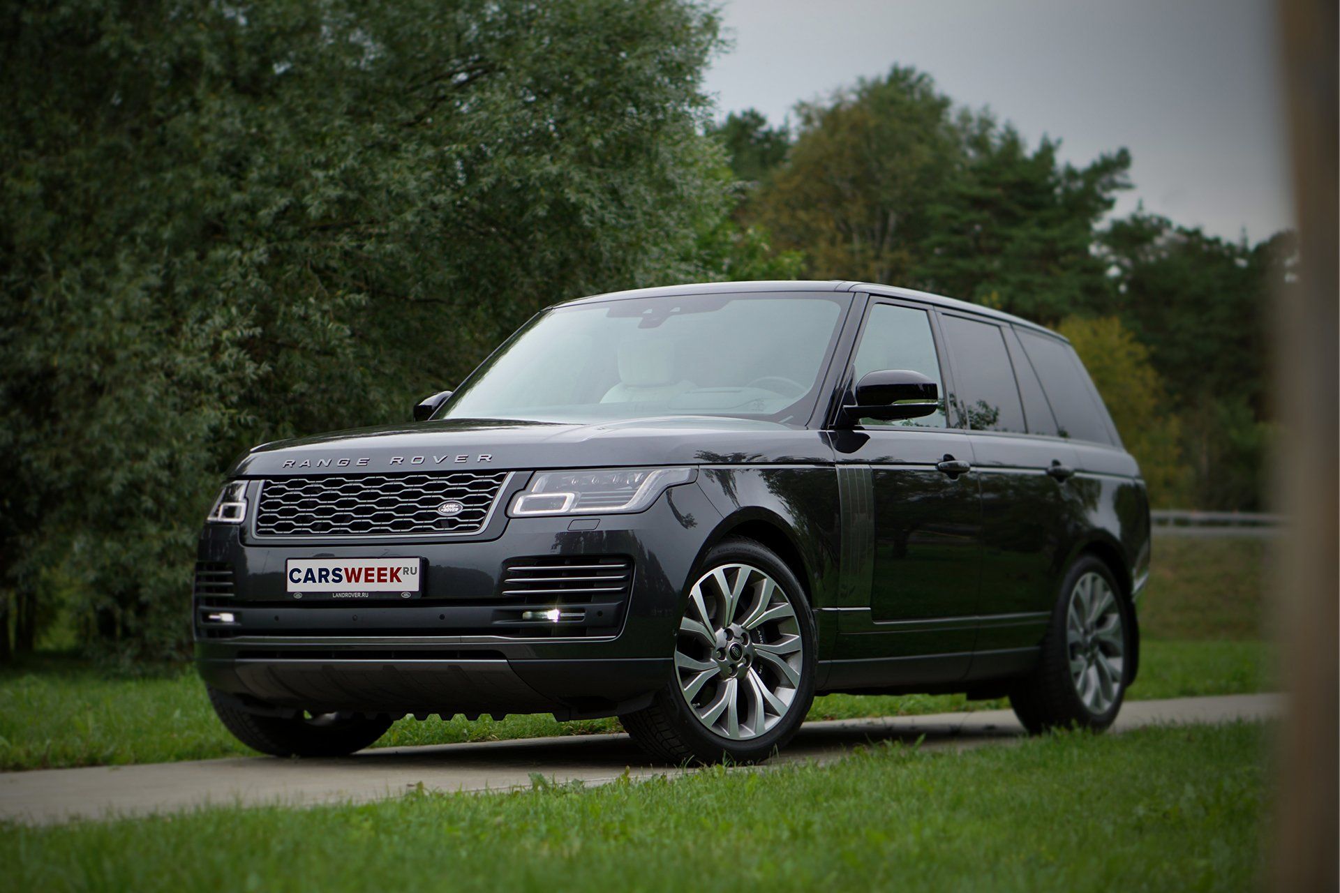 Тест-драйв обновленного Range Rover V8: вершина инженерной мысли или маркетинговый проект?