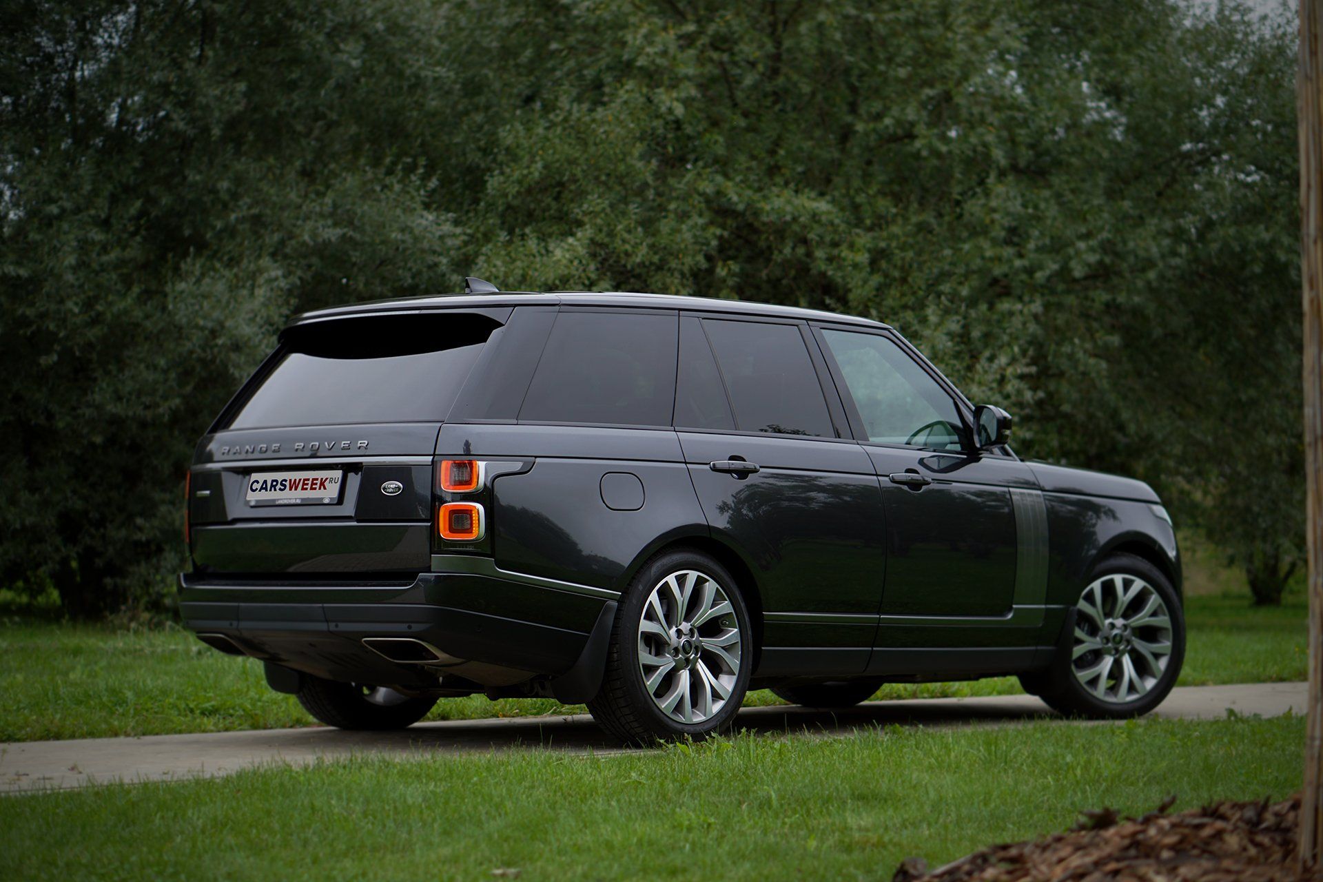 Тест-драйв обновленного Range Rover V8: вершина инженерной мысли или маркетинговый проект?
