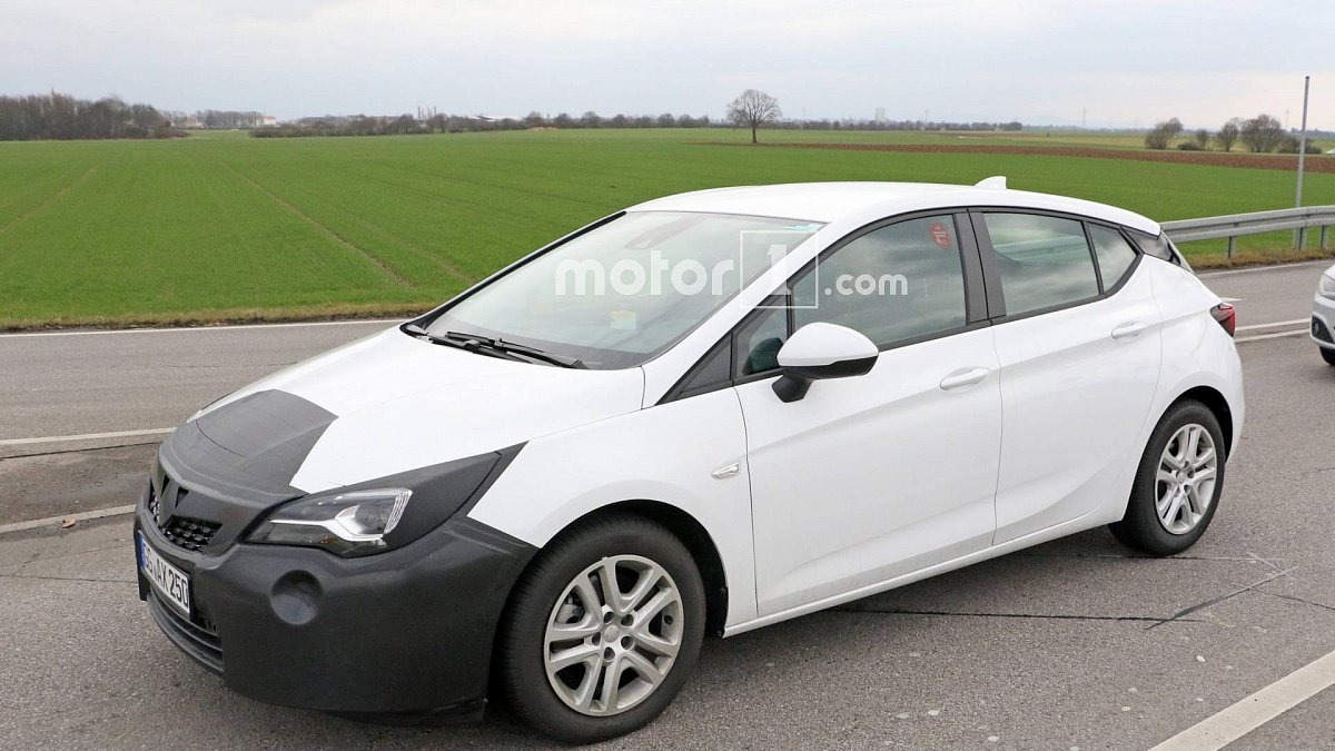 Новый Opel Astra изменит внешность 