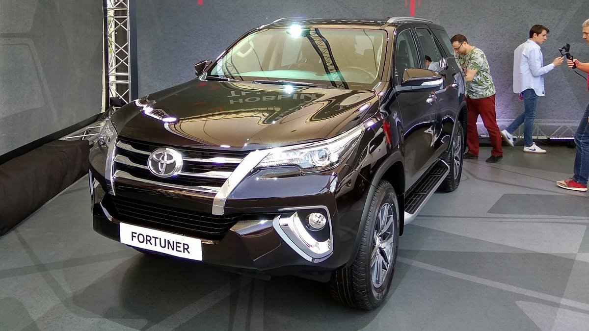 Внедорожник Toyota Fortuner скоро появится в России