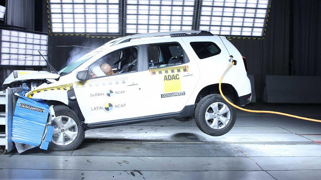 Renault Duster 2022 получил 0 звезд в краш-тесте Latin NCAP 