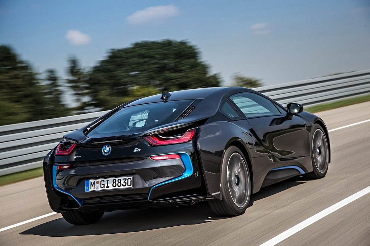 BMW будет активно развивать электромобили