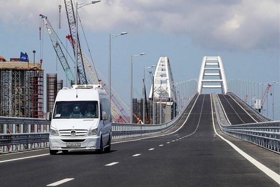 Трафик на Крымском мосту достиг рекордной цифры