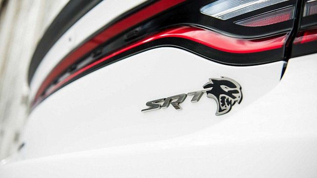 Мощный кроссовер Dodge Durango SRT Hellcat снова начнут выпускать в 2021 году