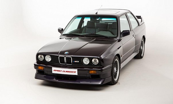 На аукционе будет продано редкое купе BMW E30 M3 Johnny Cecotto 