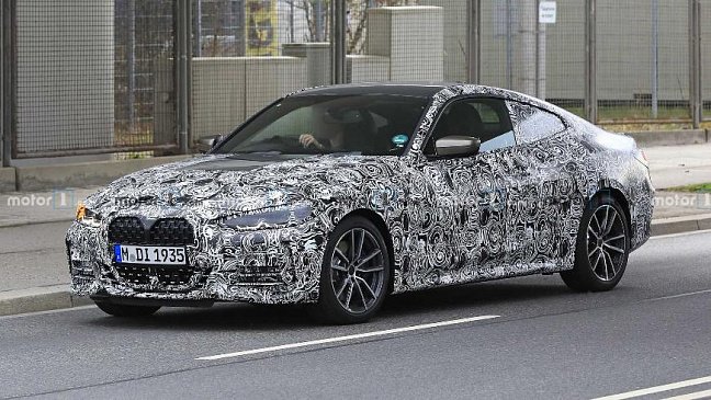Новая версия седана BMW 4-Series проходит испытания