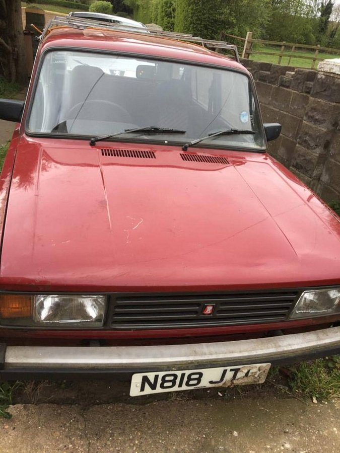 В Англии отыскали старую Lada, которая простояла в гараже 20 лет