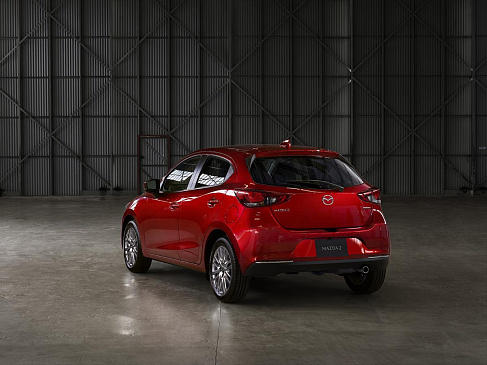 Mazda отзывает в США 226 экземпляров Mazda2 из-за неисправных фар 