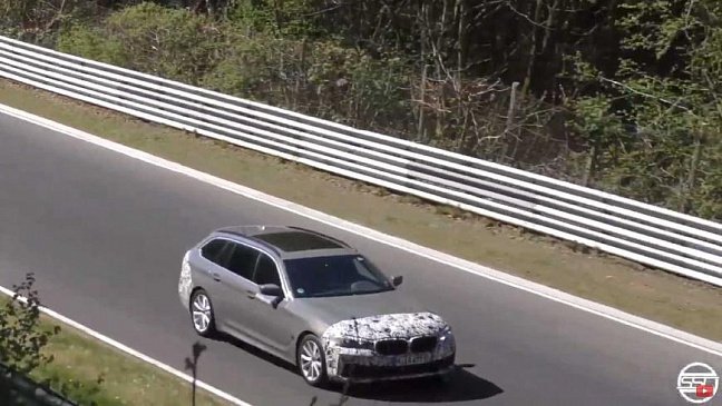 На Нюрбургринге замечен прототип универсала BMW 5 Series 2021 года
