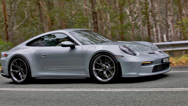 Porsche представила эксклюзивную версию спортивного 911 GT3 