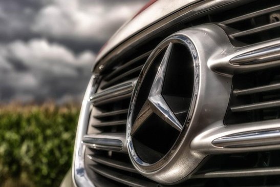 Рабочие остановили завод Mercedes-Benz в Испании из-за коронавируса