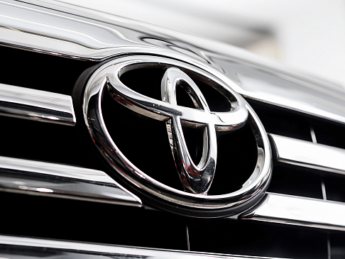 Toyota лидирует в гонке твердотельных аккумуляторов с 1331 патентом на эту технологию