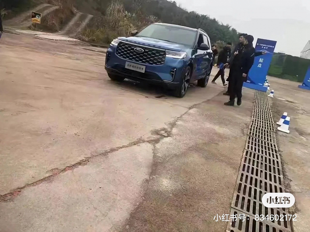 Фотографии обновленного Ford Explorer 2023 года для Китая появились в соцсетях