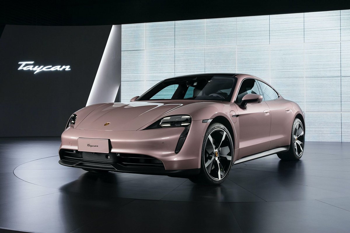 В Китае состоялась премьера «базового» Porsche Taycan