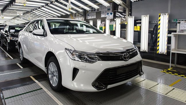 Toyota пока удается избежать влияния дефицита чипов на производство машин