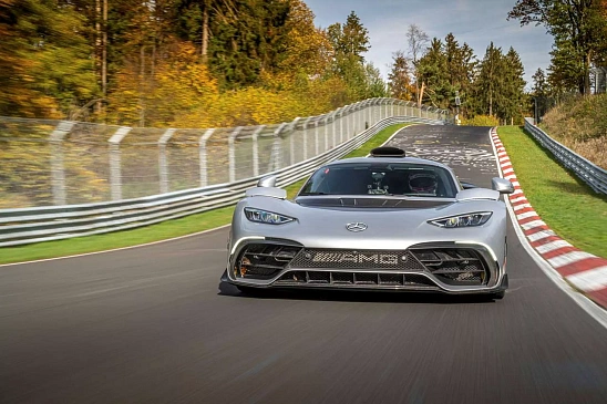 Mercedes-AMG One превзошел LaFerrari на 15 секунд и стал самым быстрым серийным автомобилем в Монце