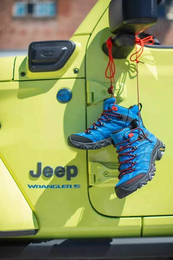 Представлены туристические ботинки, вдохновленным внедорожником Jeep Wrangler