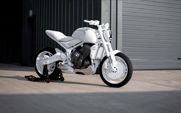 Компания Aprilia представила лимитированный мотоцикл Tuono V4 X