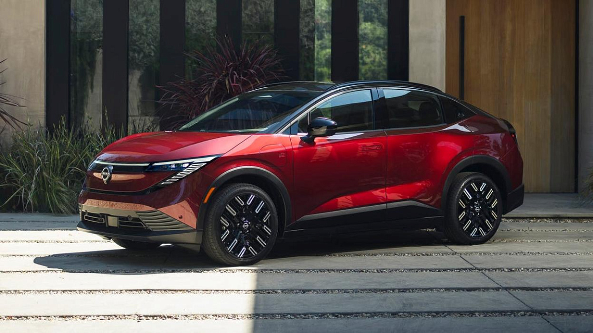 Nissan представил электрический Nissan Leaf 2026 года. Машина стала стоить сильно дешевле 