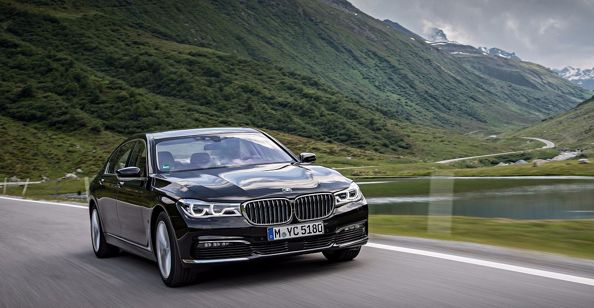 Немецкий BMW обновит 7 Series до 5 Series