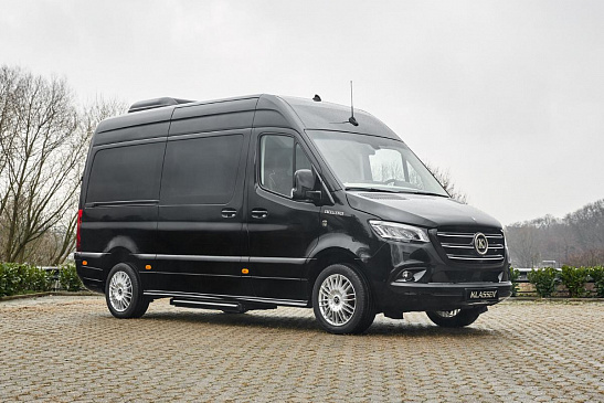Ателье Klassen представила роскошную версию фургона Mercedes-Benz Sprinter 