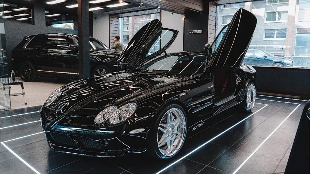 В РФ на продажу выставили редчайший гиперкар Mercedes-Benz