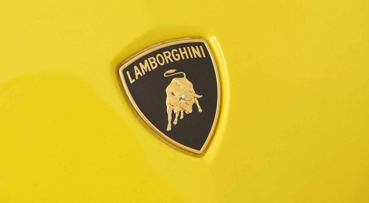 VAG опроверг информацию о возможной продаже марки Lamborghini