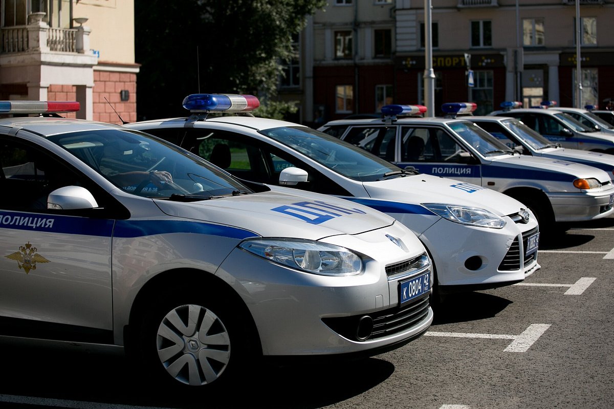 Власти предложили разрешить полицейским вскрывать машины