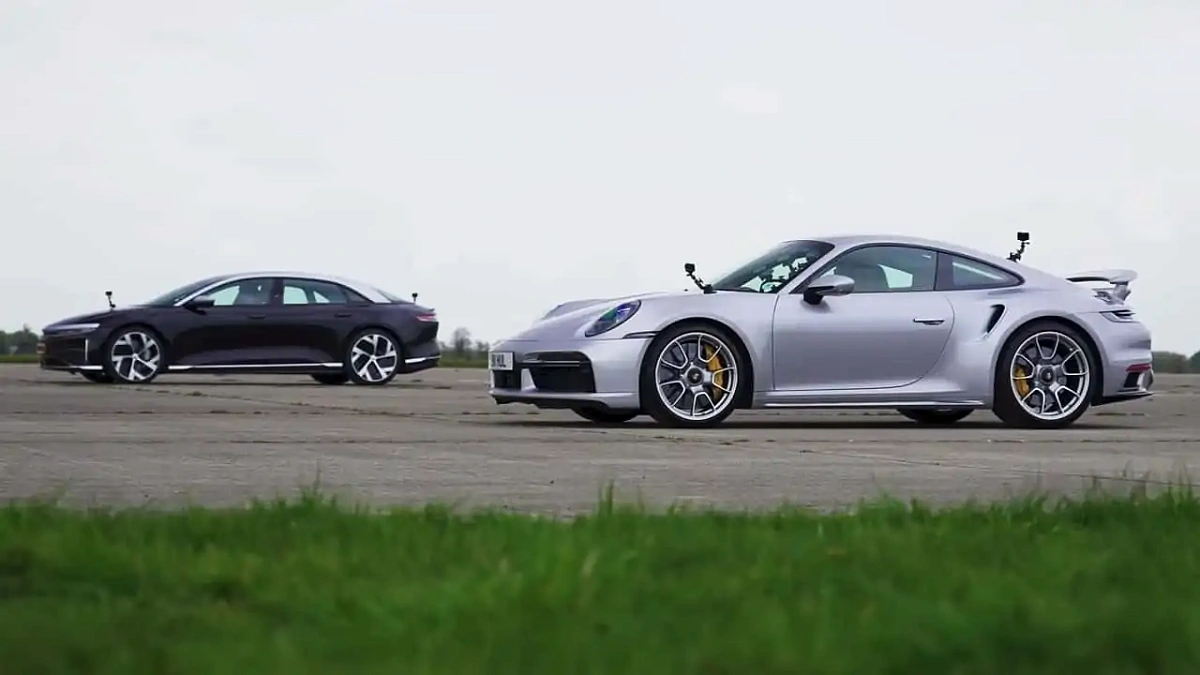Сможет ли Porsche 911 Turbo S обогнать не уступающий ему по мощности электрический Lucid Air? 