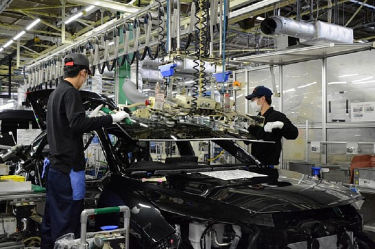 Компания Toyota опередила Volkswagen на 1 млн машин по продажам в мире