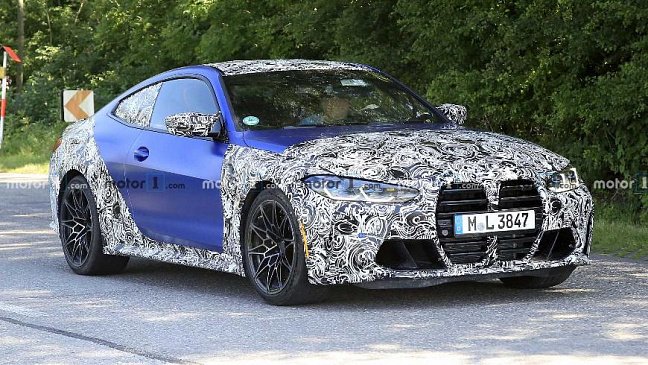 На тестах вновь замечен прототип обновленного BMW M4 2021 