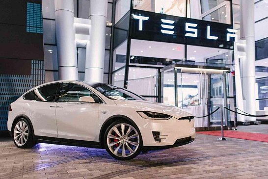 Tesla поставила на рынок рекордные 200 тыс. электрокаров во 2-м квартале 2021 года