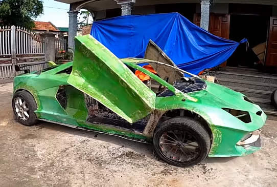 Во Вьетнаме создали реплику Lamborghini Aventador из картона
